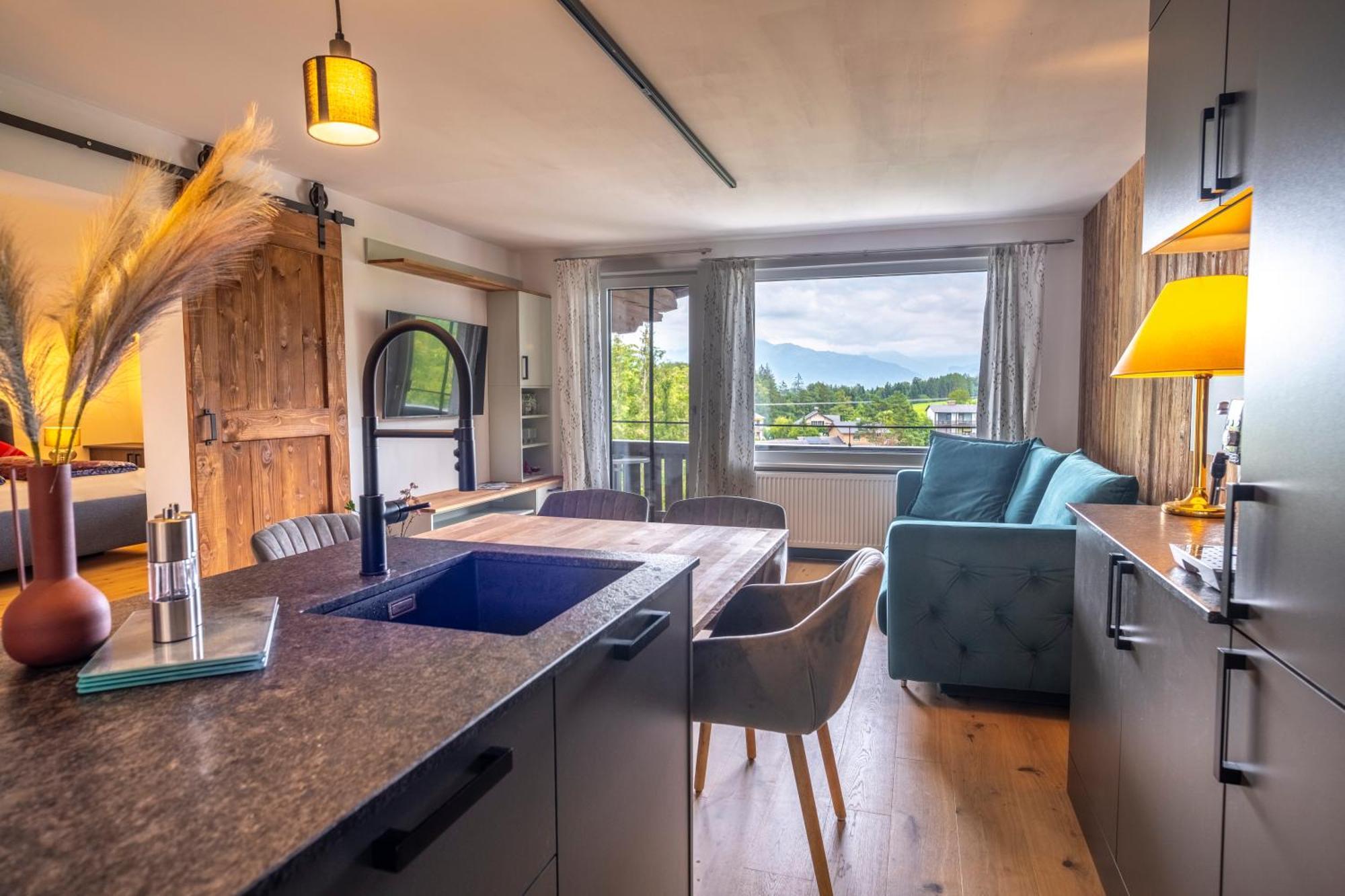 Wolfgangsee Appartements ストローブル エクステリア 写真